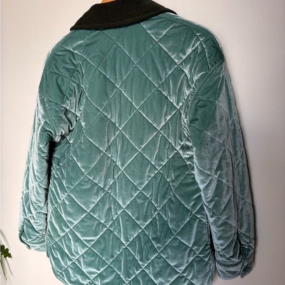 Quilted Velvet Jacket with dark green collar - Picture 8 of 8